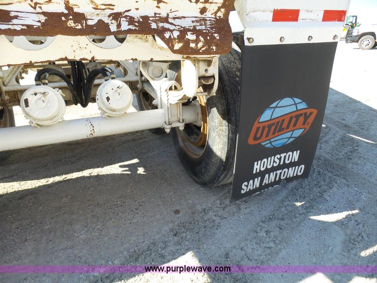 image for item L1513 2007 Ranco bottom dump trailer