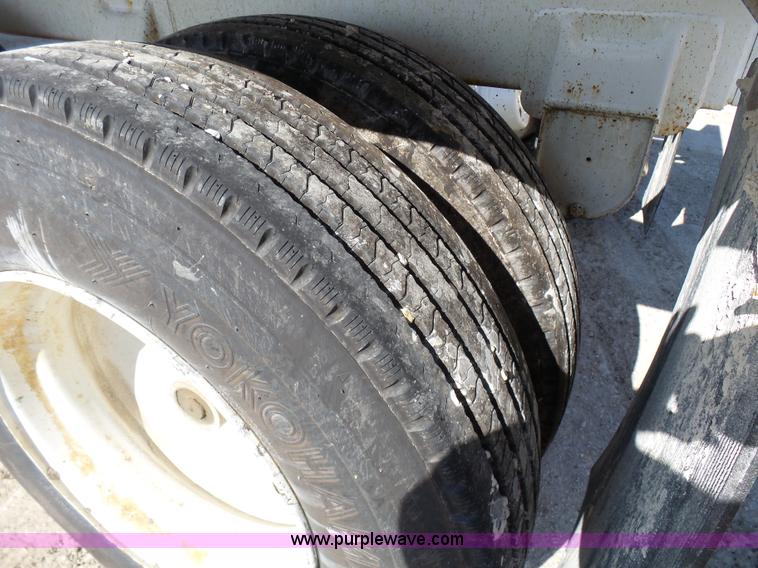 image for item L1513 2007 Ranco bottom dump trailer