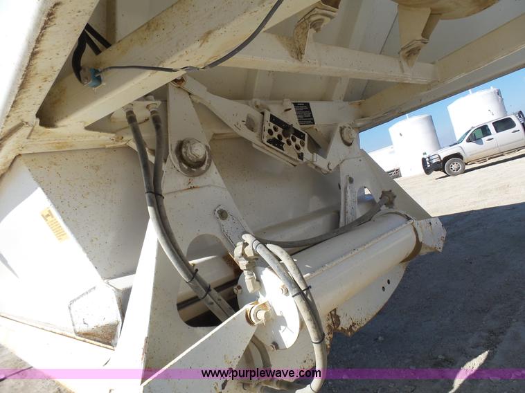 image for item L1513 2007 Ranco bottom dump trailer