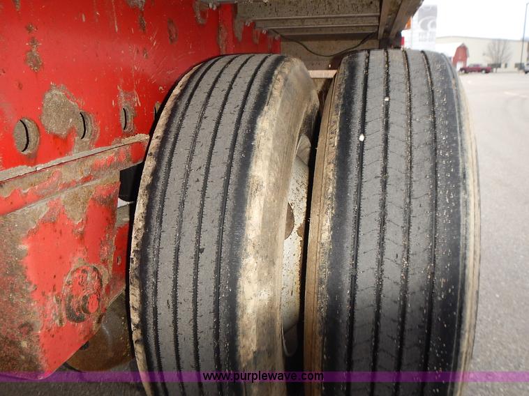 image for item L3617 2004 Transcraft Eagle flatbed trailer