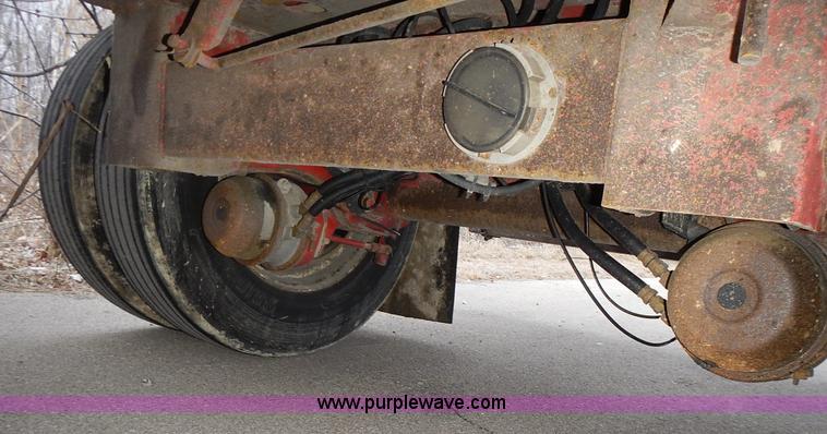 image for item L3617 2004 Transcraft Eagle flatbed trailer