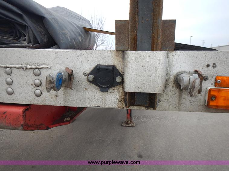 image for item L3617 2004 Transcraft Eagle flatbed trailer