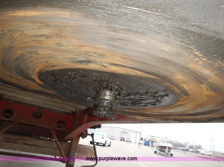 image for item L3617 2004 Transcraft Eagle flatbed trailer