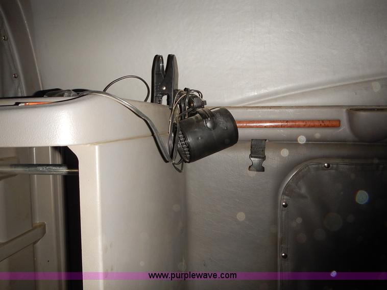 image for item L3619 2010 Peterbilt 387 semi truck