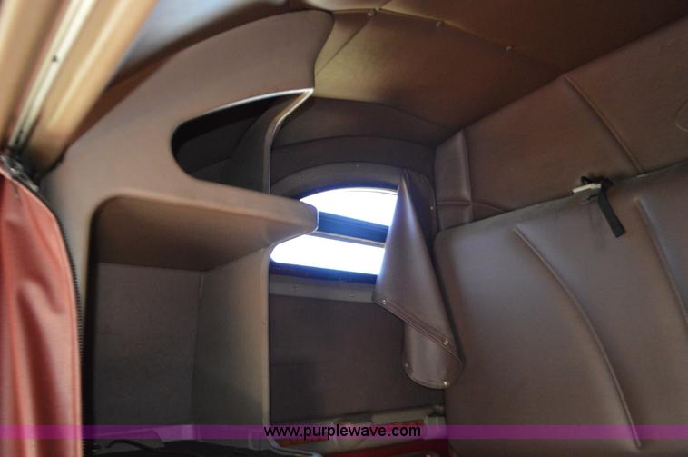 image for item L4594 2006 Peterbilt 387 semi truck