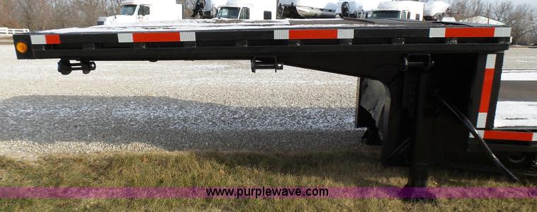 image for item L5391 2002 Doonan drop deck trailer