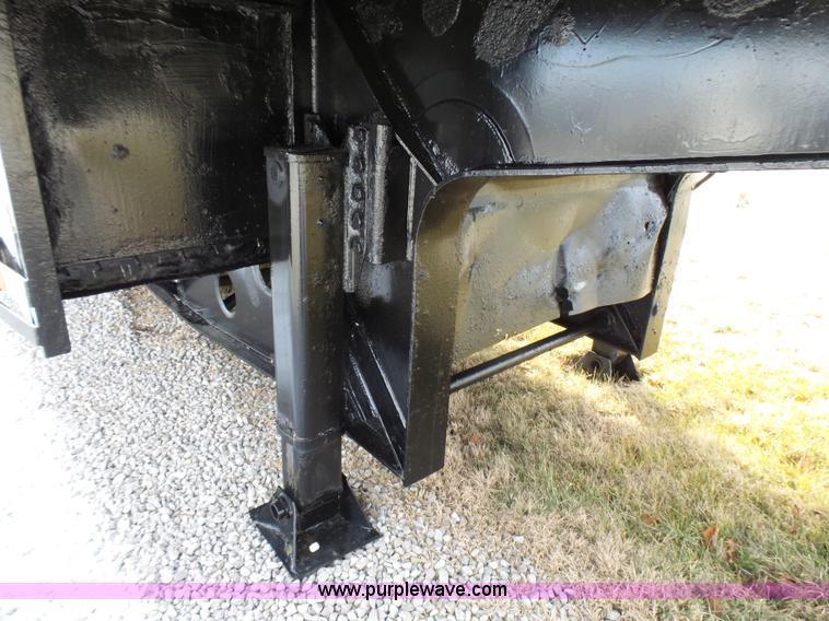 image for item L5391 2002 Doonan drop deck trailer