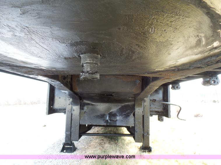 image for item L5391 2002 Doonan drop deck trailer