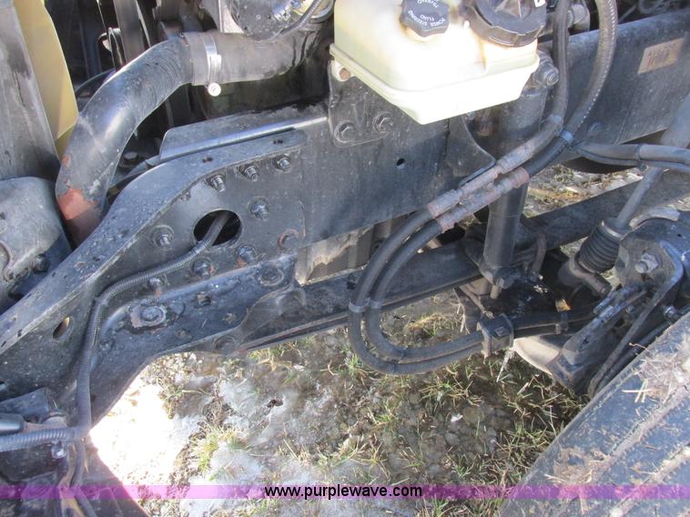 image for item L7001 2010 Freightliner Cascadia semi truck