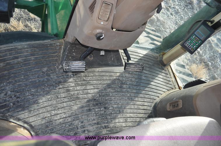 image for item G7102 2001 John Deere 8410T tractor