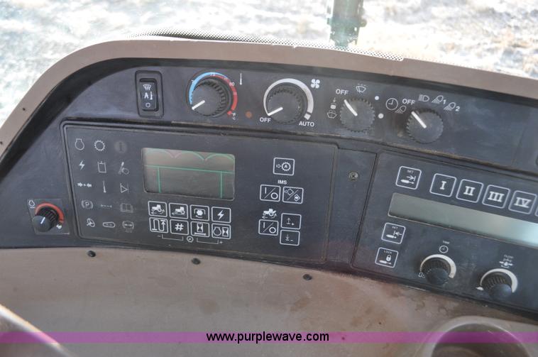 image for item G7102 2001 John Deere 8410T tractor