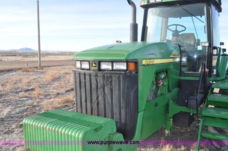 image for item G7102 2001 John Deere 8410T tractor