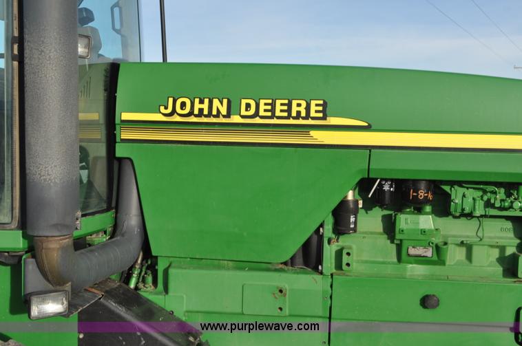 image for item G7102 2001 John Deere 8410T tractor