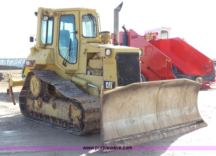 image for item G7103 1992 Caterpillar D5H XL Series II dozer