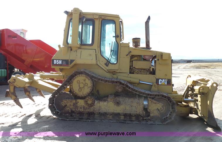 image for item G7103 1992 Caterpillar D5H XL Series II dozer