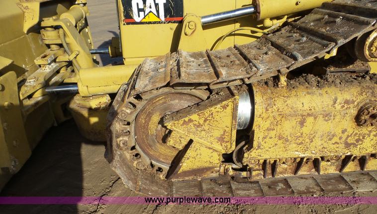 image for item G7103 1992 Caterpillar D5H XL Series II dozer