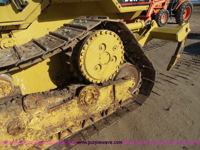 image for item G7103 1992 Caterpillar D5H XL Series II dozer