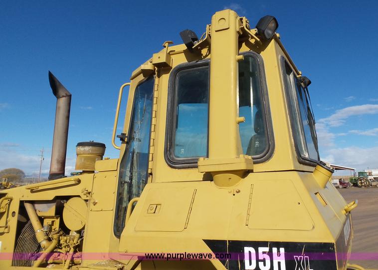 image for item G7103 1992 Caterpillar D5H XL Series II dozer