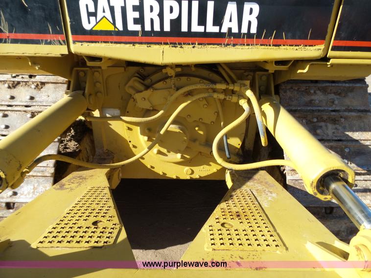 image for item G7103 1992 Caterpillar D5H XL Series II dozer