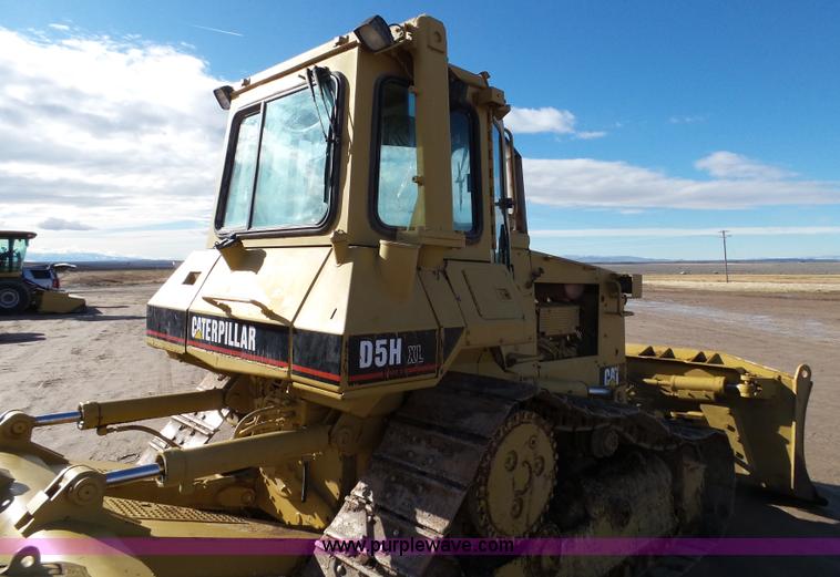 image for item G7103 1992 Caterpillar D5H XL Series II dozer