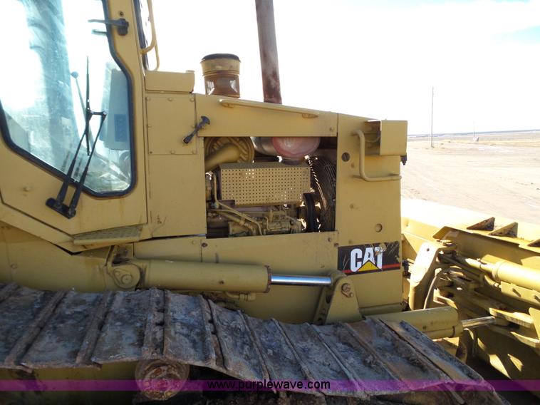 image for item G7103 1992 Caterpillar D5H XL Series II dozer