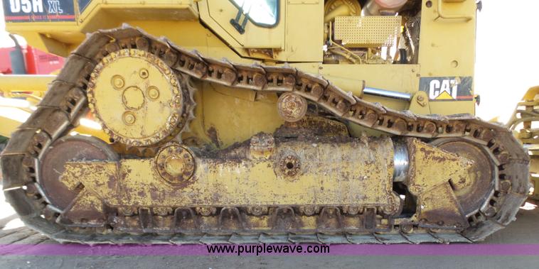image for item G7103 1992 Caterpillar D5H XL Series II dozer