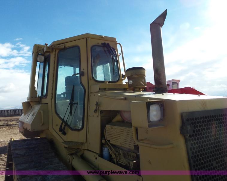 image for item G7103 1992 Caterpillar D5H XL Series II dozer
