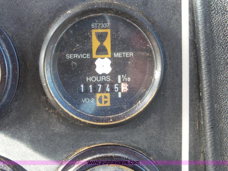 image for item G7103 1992 Caterpillar D5H XL Series II dozer