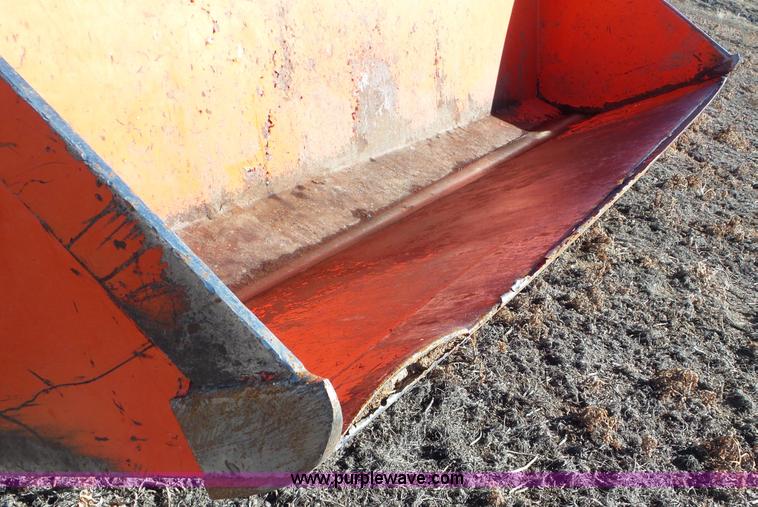 image for item G7104 Kubota M125X MFWD tractor