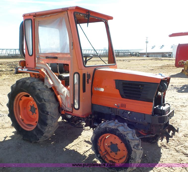 image for item G7105 Kubota L3410 MFWD tractor
