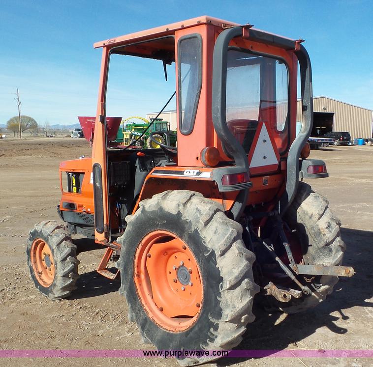 image for item G7105 Kubota L3410 MFWD tractor