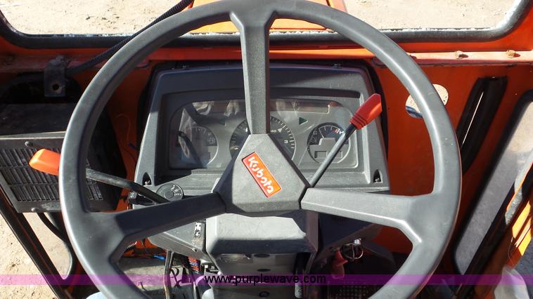 image for item G7105 Kubota L3410 MFWD tractor