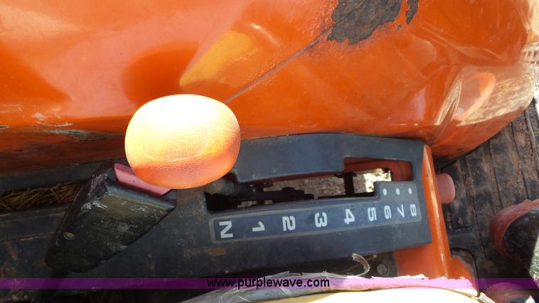 image for item G7105 Kubota L3410 MFWD tractor