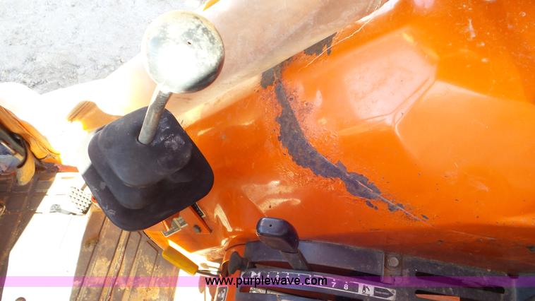 image for item G7105 Kubota L3410 MFWD tractor