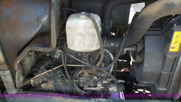 image for item G7105 Kubota L3410 MFWD tractor