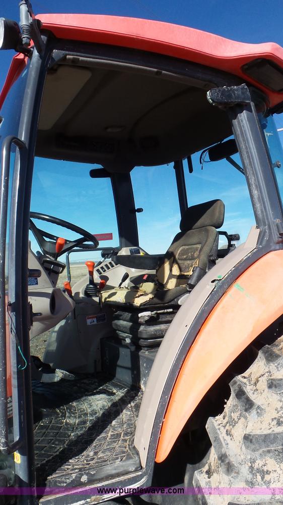 image for item G7106 2007 Kubota M6040 tractor