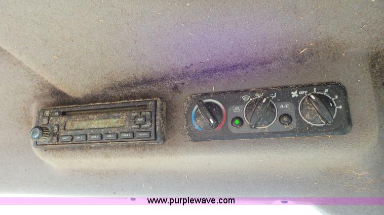 image for item G7106 2007 Kubota M6040 tractor