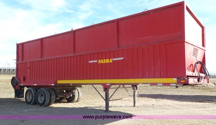 image for item G7107 2009 Parma live bottom trailer