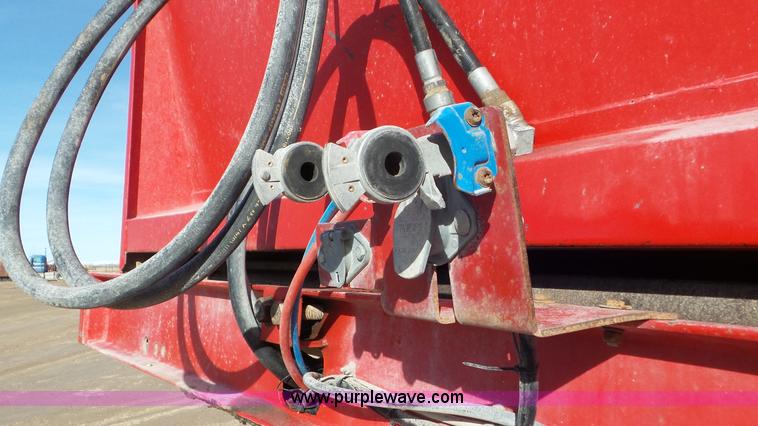 image for item G7107 2009 Parma live bottom trailer