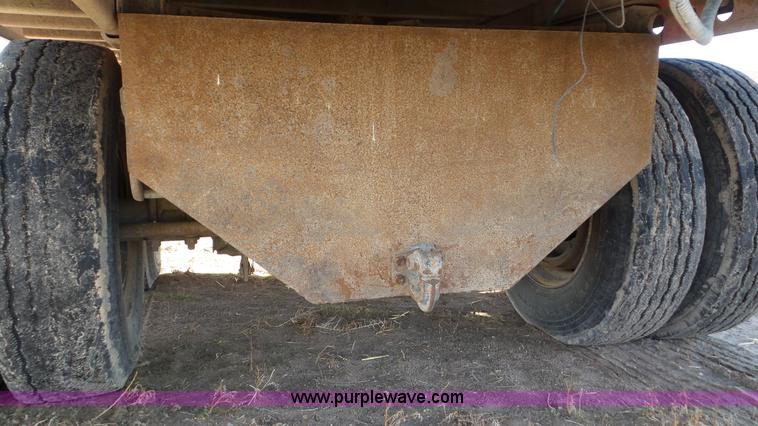 image for item G7107 2009 Parma live bottom trailer