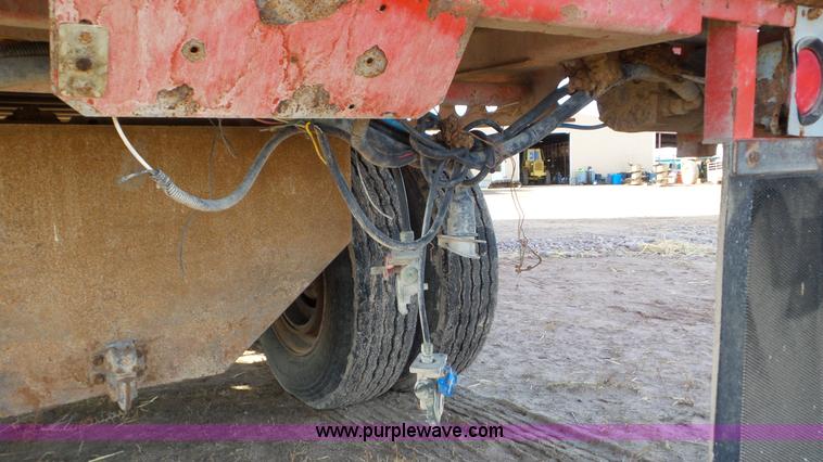 image for item G7107 2009 Parma live bottom trailer