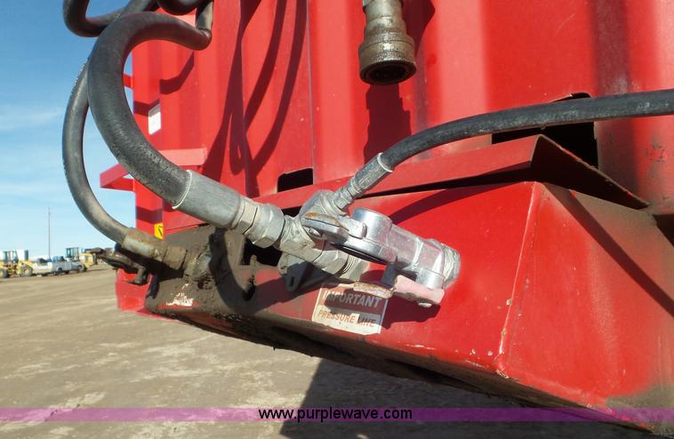 image for item G7109 2009 Parma Silage live bottom trailer