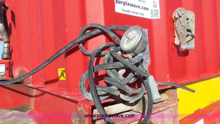 image for item G7109 2009 Parma Silage live bottom trailer