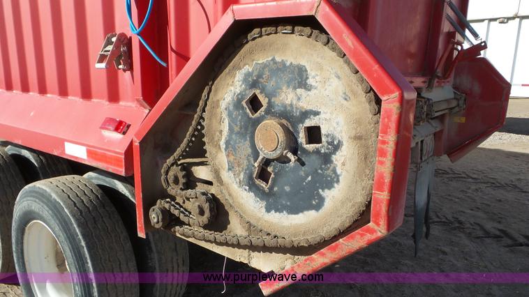 image for item G7109 2009 Parma Silage live bottom trailer