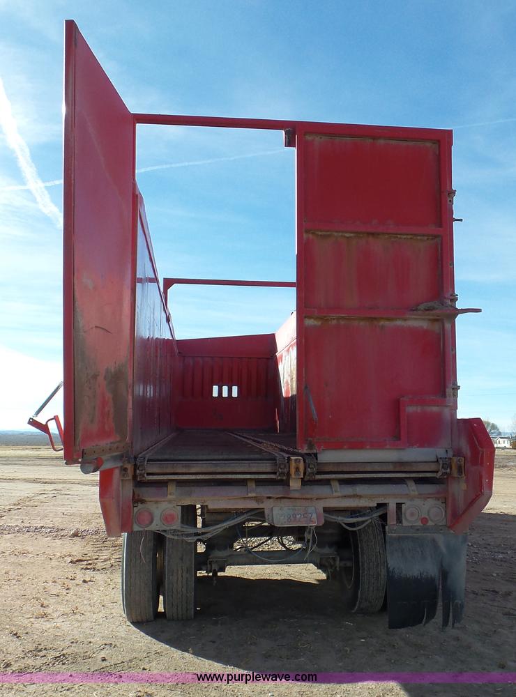 image for item G7109 2009 Parma Silage live bottom trailer