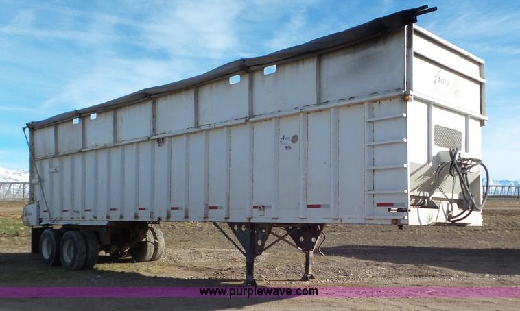 image for item G7110 2009 Artex CT4005 live bottom trailer