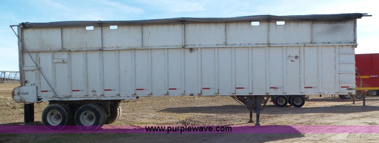 image for item G7110 2009 Artex CT4005 live bottom trailer