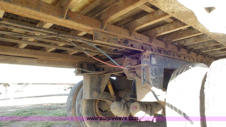 image for item G7110 2009 Artex CT4005 live bottom trailer