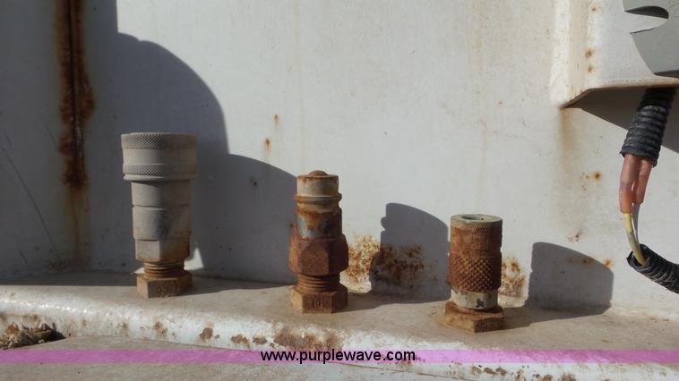 image for item G7110 2009 Artex CT4005 live bottom trailer