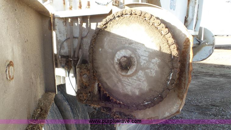 image for item G7110 2009 Artex CT4005 live bottom trailer